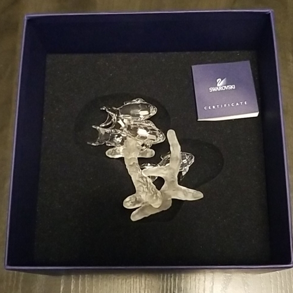 Swarovski Crystal School of Fish (NWOT) - Picture 6 of 7